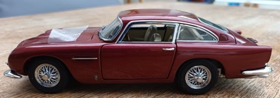 Lot Aston Martin DB5 Model