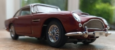 Lot Aston Martin DB5 Model