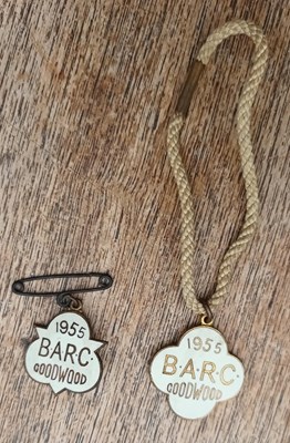 Lot Goodwood members badges