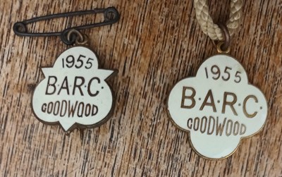 Lot Goodwood members badges