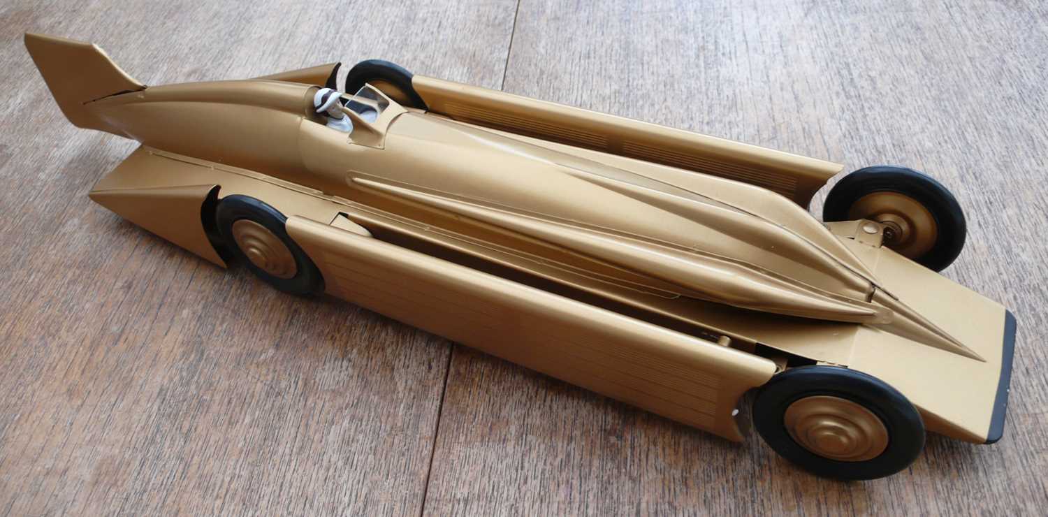 Lot 1929 Golden Arrow land speed record car model