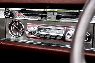 Lot 1964 Mercedes-Benz 230 SL Pagoda