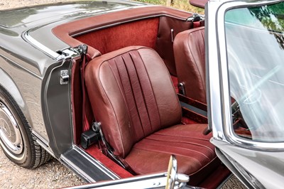 Lot 1964 Mercedes-Benz 230 SL Pagoda
