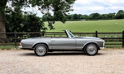 Lot 1964 Mercedes-Benz 230 SL Pagoda