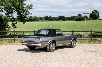 Lot 1964 Mercedes-Benz 230 SL Pagoda