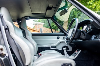 Lot 173 - 1995 Porsche 911/993 Carrera 2