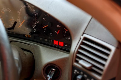 Lot 1996 Mercedes-Benz SL320