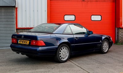 Lot 1996 Mercedes-Benz SL320