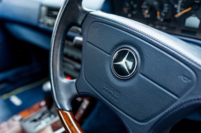 Lot 1998 Mercedes-Benz SL500