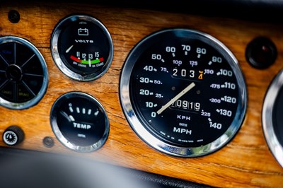 Lot 201 - 1973 Triumph Stag
