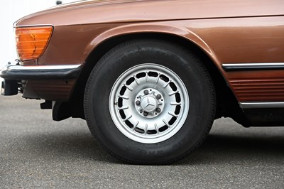 Lot 1978 Mercedes-Benz 450 SLC