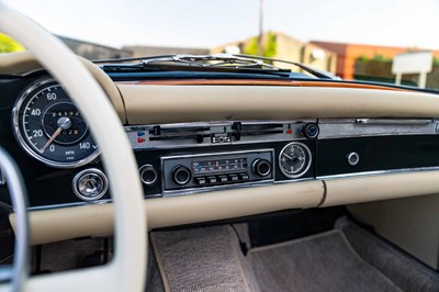 Lot 1968 Mercedes-Benz 280 SL Pagoda