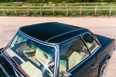 Lot 1968 Mercedes-Benz 280 SL Pagoda