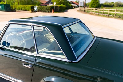Lot 1968 Mercedes-Benz 280 SL Pagoda