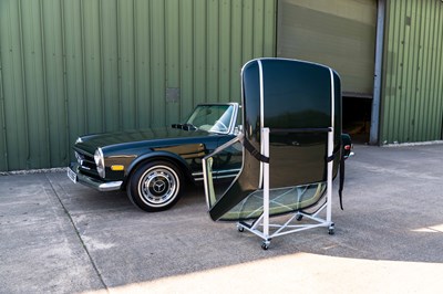 Lot 1968 Mercedes-Benz 280 SL Pagoda