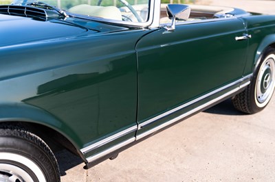 Lot 1968 Mercedes-Benz 280 SL Pagoda