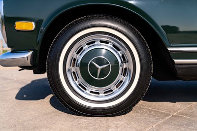 Lot 1968 Mercedes-Benz 280 SL Pagoda