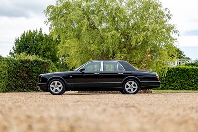 Lot 2005 Bentley Arnage T