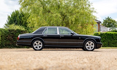 Lot 2005 Bentley Arnage T