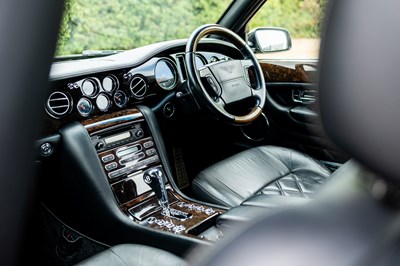Lot 2005 Bentley Arnage T