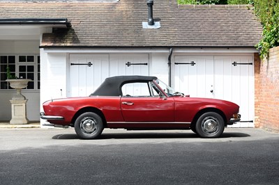 Lot 1974 Peugeot 504 GL Cabriolet