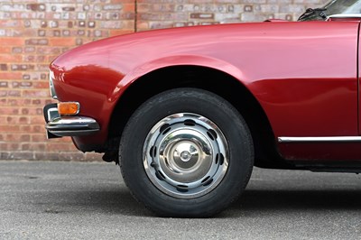 Lot 1974 Peugeot 504 GL Cabriolet