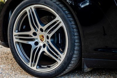 Lot 2010 Porsche 911/977 Targa 4