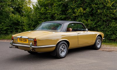 Lot 1976 Daimler Sovereign Coupé