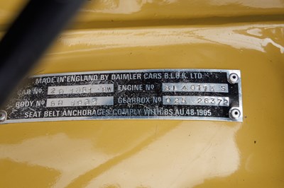 Lot 1976 Daimler Sovereign Coupé