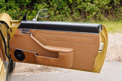 Lot 1976 Daimler Sovereign Coupé