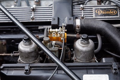 Lot 1976 Daimler Sovereign Coupé
