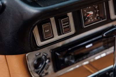Lot 1976 Daimler Sovereign Coupé