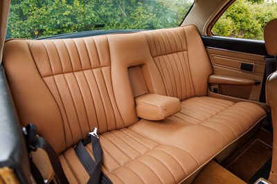 Lot 1976 Daimler Sovereign Coupé