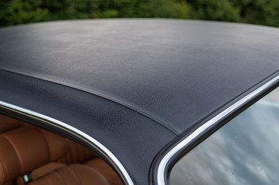 Lot 1976 Daimler Sovereign Coupé