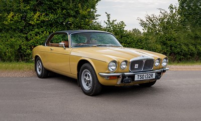 Lot 1976 Daimler Sovereign Coupé