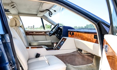 Lot 1987 Aston Martin Lagonda Series III