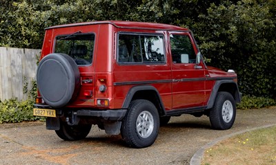 Lot 1990 Mercedes-Benz 280 GE