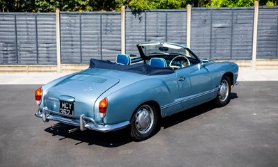 Lot 1971 Volkswagen Karmann Ghia Cabriolet