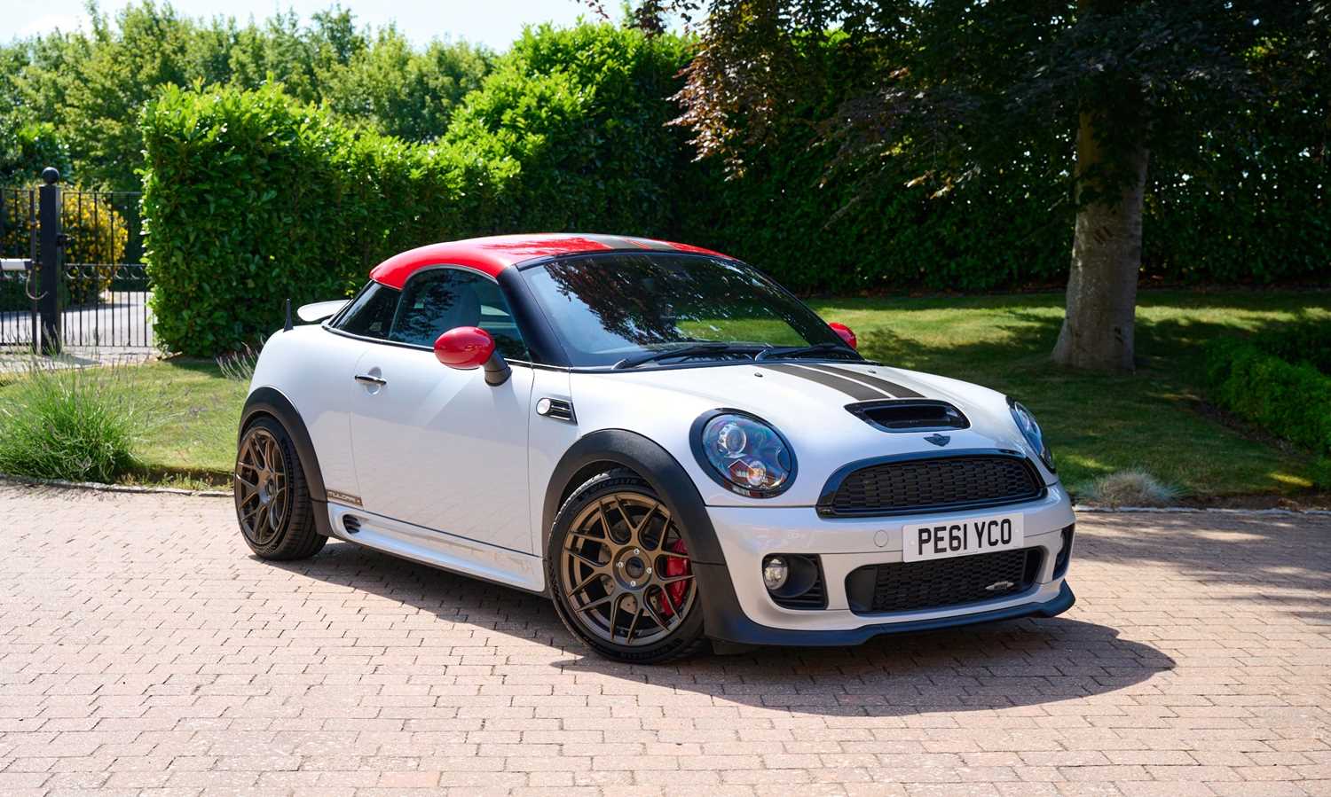 Lot 2011 Mini R58 JCW Coupé