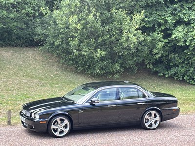 Lot 6 - 2009 Jaguar XJ 3.0 V6 Final Edition