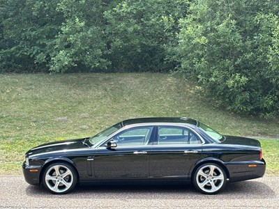Lot 6 - 2009 Jaguar XJ 3.0 V6 Final Edition