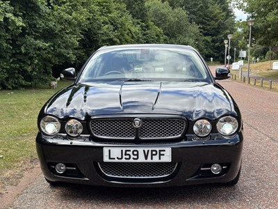Lot 6 - 2009 Jaguar XJ 3.0 V6 Final Edition