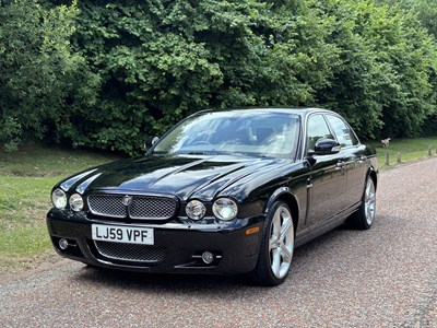 Lot 6 - 2009 Jaguar XJ 3.0 V6 Final Edition