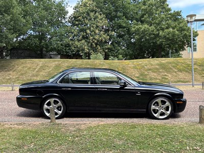 Lot 6 - 2009 Jaguar XJ 3.0 V6 Final Edition