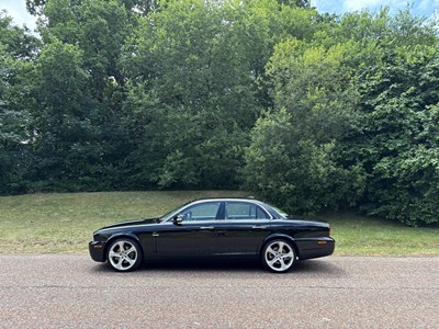 Lot 6 - 2009 Jaguar XJ 3.0 V6 Final Edition