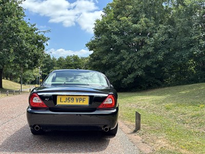 Lot 6 - 2009 Jaguar XJ 3.0 V6 Final Edition