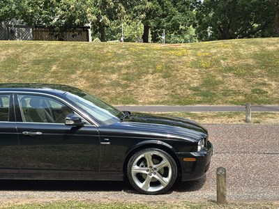 Lot 6 - 2009 Jaguar XJ 3.0 V6 Final Edition
