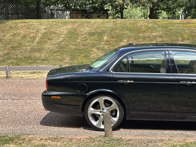 Lot 6 - 2009 Jaguar XJ 3.0 V6 Final Edition