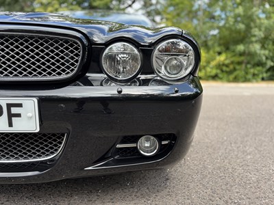 Lot 6 - 2009 Jaguar XJ 3.0 V6 Final Edition