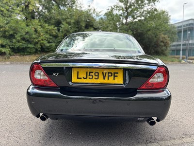 Lot 6 - 2009 Jaguar XJ 3.0 V6 Final Edition